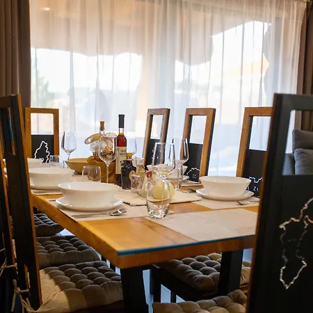 Amia Chalet *
